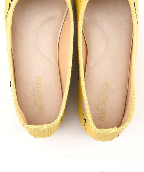 POU DOU DOU(プードゥドゥ)の「飛び刺繍シューズ(バレエシューズ・レディース・ライトブルー/ブラック/イエロー・4/3)」の9枚目の写真