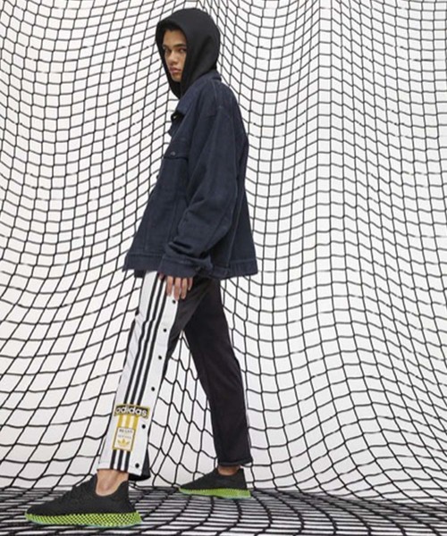 adidas Originals（アディダスオリジナルス）の「オリジナルス トラックパンツ [ADIBREAK OG TRACK PANTS]（その他パンツ・メンズ・ネイビー/ブラック・MEDIUM/SMALL/LARGE/X-LARGE/XX-LARGE/X-SMALL/XXX-LARGE）」の2枚目の写真