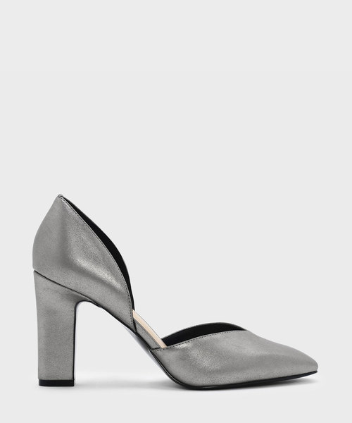 CHARLES & KEITH(チャールズ & キース)の「テパードドルセイヒール / TAPERED D'ORSAY HEELS(パンプス・レディース・ライトグレー/ブラック/ブラウン系その他・22.5cm/23cm/23.5cm/24.5cm/25cm/25.5cm)」の1枚目の写真