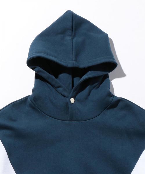 FUTUR＞ TRI HOODIE/パーカー