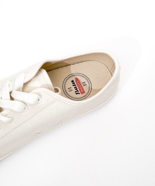 bata white canvas shoes