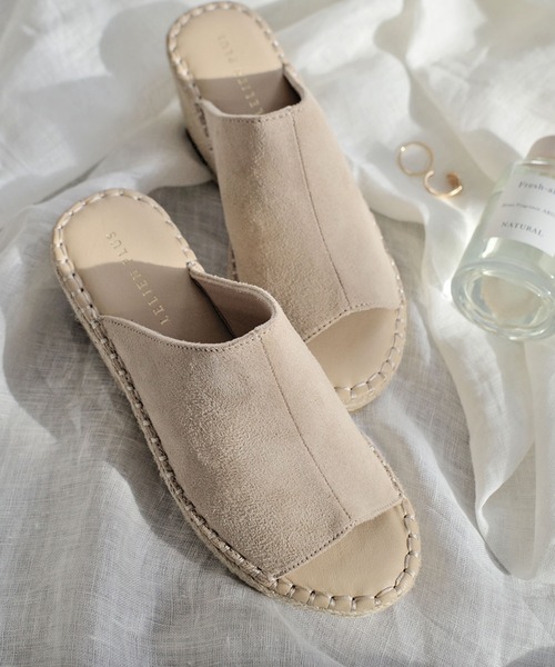 AmiAmi（アミアミ）の「ジュートウエッジサボサンダル（サンダル・レディース・ブラウン/シルバー/ブラック/サンドベージュ/ホワイト/ゴールド/グレイッシュベージュ/ベージュ系その他/シルバー系その他/カーキ/ライラック/シルバー系その他2/ベージュ系その他2/シルバー系その他3/ブラック系その他・35/39/38/34/40/37/36）」の5枚目の写真