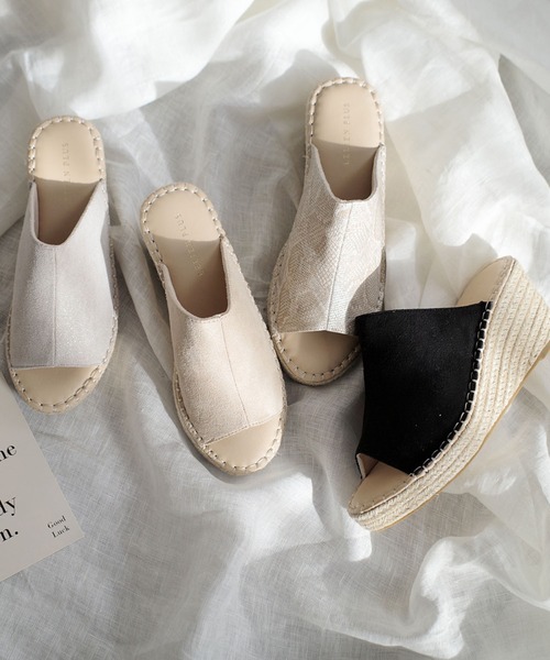 AmiAmi（アミアミ）の「ジュートウエッジサボサンダル（サンダル・レディース・ブラウン/シルバー/ブラック/サンドベージュ/ホワイト/ゴールド/グレイッシュベージュ/ベージュ系その他/シルバー系その他/カーキ/ライラック/シルバー系その他2/ベージュ系その他2/シルバー系その他3/ブラック系その他・35/39/38/34/40/37/36）」の21枚目の写真