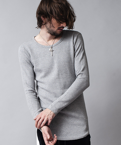 NO ID.(ノーアイディ)の「mlt2265-CトランスファーボーダーC-NロンT(Tシャツ/カットソー・メンズ・アッシュグレー/アイボリー/カーキ/ブラック・1/2)」の4枚目の写真
