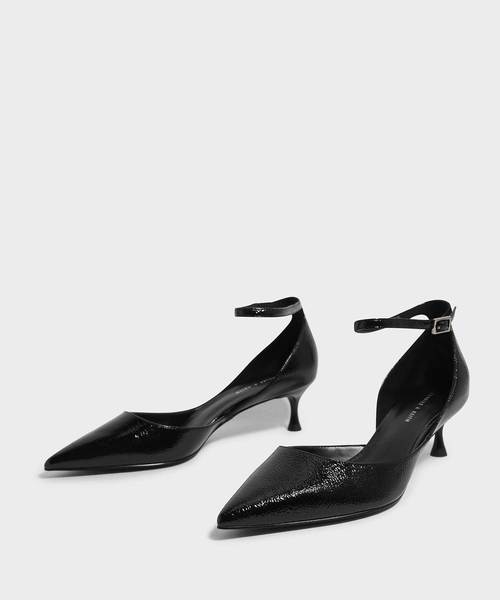 CHARLES & KEITH(チャールズ & キース)の「メタリックアンクルストラップヒールサンダル / METALLIC ANKLE STRAP HEELED SANDALS(サンダル・レディース・ブラック/グリーン/ブロンズ・22.5cm/23cm/23.5cm/24.5cm/25cm)」の5枚目の写真