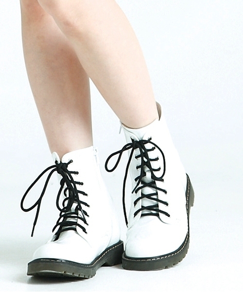 WEGO（ウィゴー）の「WEGO/エナメルブーツ（ブーツ・レディース・ホワイト/ブラック/パープル・MEDIUM/LARGE）」の2枚目の写真