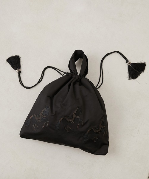 Web限定 馬刺繍巾着バッグ トートバッグ Ear Papillonner イアパピヨネ のファッション通販 Zozotown