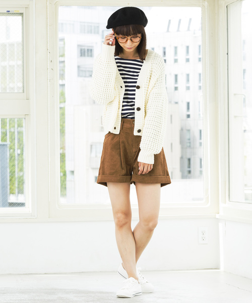 WEGO(ウィゴー)の「WEGO/コーデュロイハイウエストショーツ(その他パンツ・レディース・ワイン/ブラック/ベージュ/ブラウン/アイボリー・SMALL/MEDIUM/LARGE)」の12枚目の写真