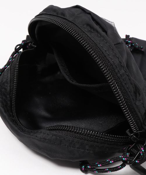 FREDRIK PACKERS（フレドリックパッカーズ）の「【FREDRIK PACKERS】 ACTIVE SHOULDER S（ショルダーバッグ・メンズ・ブラック/パープル/グリーン・FREE）」の5枚目の写真