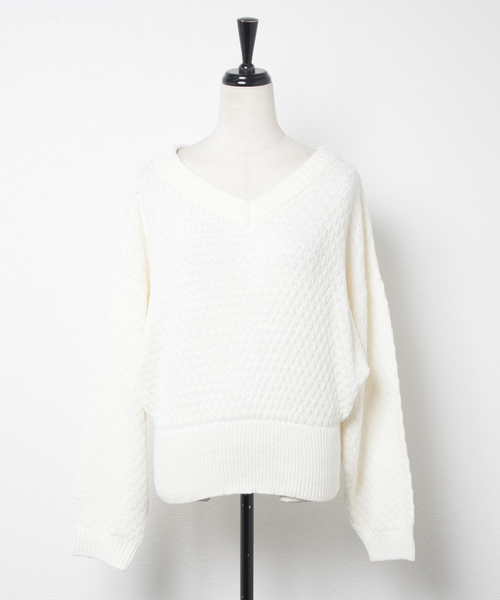 and R（アンドアール）の「ドット編み前後2WAYボリュームニット（ニット/セーター・レディース・ブラック/オフホワイト/キャメル・FREE）」の6枚目の写真