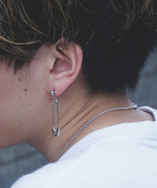 SBG by 7JEWELRY(エスビージーバイセブンジュエリー)の「SBG by 7JEWELRY サージカルステンレスピアス(ピアス(片耳用))」|V