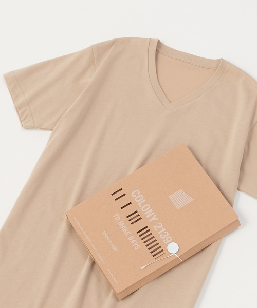 COLONY 2139(コロニートゥーワンスリーナイン)の「パックTシャツ Vネック(Tシャツ/カットソー・メンズ・ホワイト/ベージュ/ブラック/ネイビー/グレー/オリーブ/レッド/イエロー・SMALL/LARGE/MEDIUM/X-LARGE)」の5枚目の写真