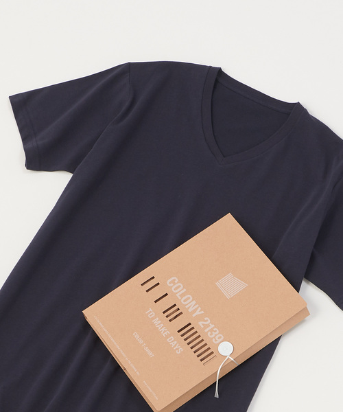 COLONY 2139(コロニートゥーワンスリーナイン)の「パックTシャツ Vネック(Tシャツ/カットソー・メンズ・ホワイト/ベージュ/ブラック/ネイビー/グレー/オリーブ/レッド/イエロー・SMALL/LARGE/MEDIUM/X-LARGE)」の7枚目の写真