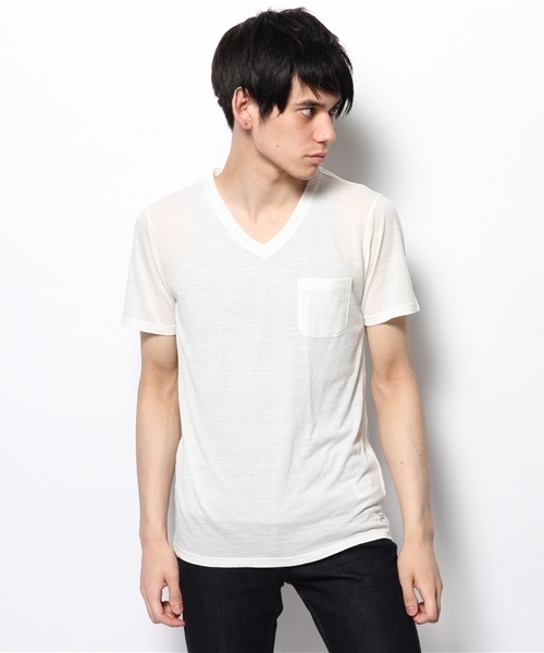 SHIPS(シップス)の「【SN】: 『V NECK TEE 140 JP』 Vネック Tシャツ(Tシャツ/カットソー・メンズ・オフホワイト/ダークグレー/ブラック/グリーン/ライトブルー・SMALL/MEDIUM/X-SMALL)」の2枚目の写真