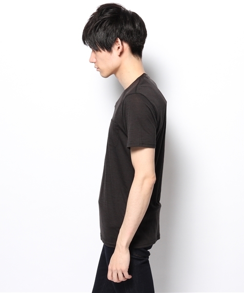 SHIPS(シップス)の「【SN】: 『V NECK TEE 140 JP』 Vネック Tシャツ(Tシャツ/カットソー・メンズ・オフホワイト/ダークグレー/ブラック/グリーン/ライトブルー・SMALL/MEDIUM/X-SMALL)」の12枚目の写真