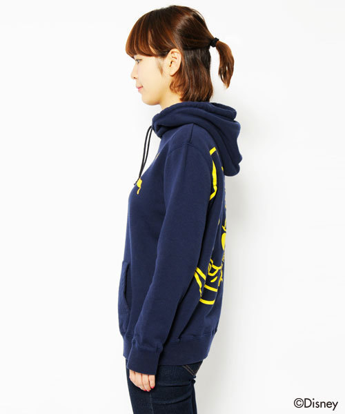 X-girl(エックスガール)の「WINNIE THE POOH SWEAT HOODIE(パーカー・レディース・ホワイト/アッシュグレー/ネイビー・1/2)」の4枚目の写真