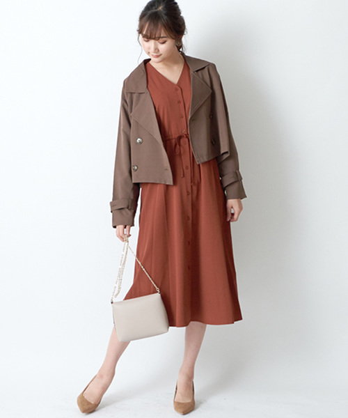 STYLEBLOCK(スタイルブロック)の「ウエストドロストツイルバックプリーツワンピース(ワンピース・レディース・ブラウン/カーキ/キャメル/レッド系その他・M)」の2枚目の写真