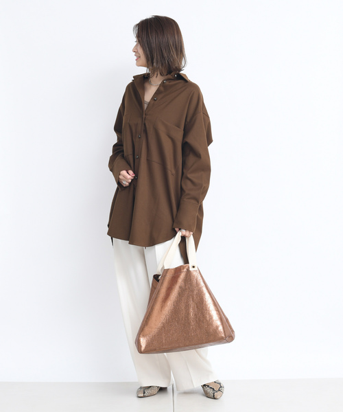 DouDou（ドゥドゥ）の「バックロングシャツ2（シャツ/ブラウス・レディース・ベージュ/ブラウン/サックスブルー・FREE）」の13枚目の写真