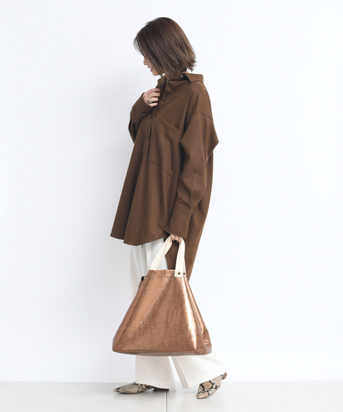 DouDou（ドゥドゥ）の「バックロングシャツ2（シャツ/ブラウス・レディース・ベージュ/ブラウン/サックスブルー・FREE）」の14枚目の写真