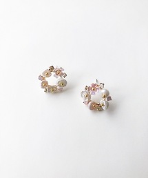 シェルフラワーモチーフピアス