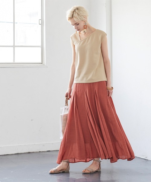 titivate（ティティベイト）の「ｱｼﾝﾒﾄﾘｰﾉｰｽﾘｰﾌﾞﾄｯﾌﾟｽ（タンクトップ・レディース・ブラック/ブルー/グリーン/キャメル/ライトベージュ/グレイッシュベージュ・S/M）」の22枚目の写真