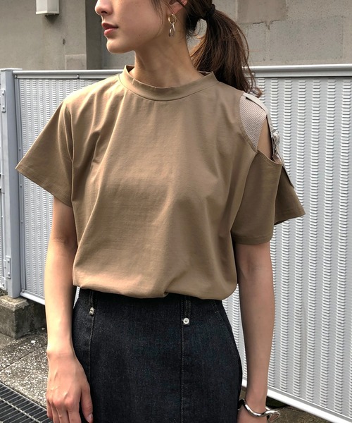 &g'aime（アンジェム）の「【&g'aime】ショルダーベルトTシャツ（Tシャツ/カットソー・レディース・ブラック/ベージュ/ブラウン・FREE）」の15枚目の写真