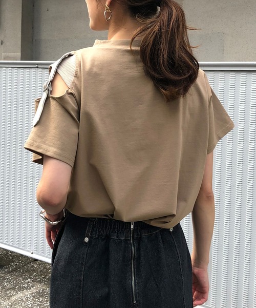 &g'aime（アンジェム）の「【&g'aime】ショルダーベルトTシャツ（Tシャツ/カットソー・レディース・ブラック/ベージュ/ブラウン・FREE）」の19枚目の写真