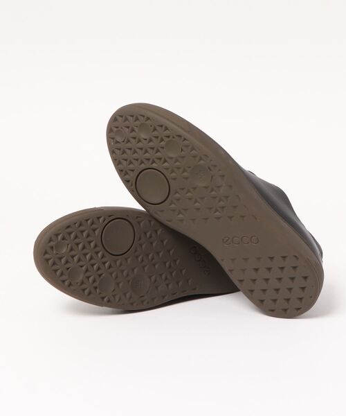 ECCO（エコー）の「ECCO STREET TRAY M Shoe（スニーカー・メンズ・ブラック・44/43/39/41/42/40）」の2枚目の写真