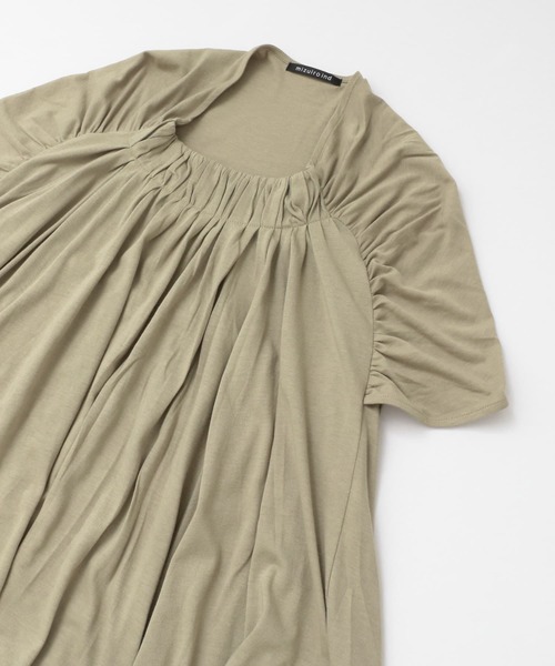 mizuiroind（ミズイロインド）の「mizuiro ind　gather neck flare one piece（ワンピース・レディース・ブラック/ベージュ/ナチュラル・FREE）」の8枚目の写真