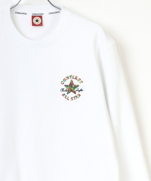 CONVERSE（コンバース）の「CONVERSE/コンバース ロゴ ワンポイント サガラ 刺繍 スウェット トレーナー（スウェット・メンズ・ホワイト/グレー/ブラック/ベージュ/ネイビー/コーラルピンク/ホワイト系その他/ベージュ系その他/ブラウン系その他/ピンク系その他/ホワイト系その他2/ブラック系その他2・M/L/LL）」の4枚目の写真