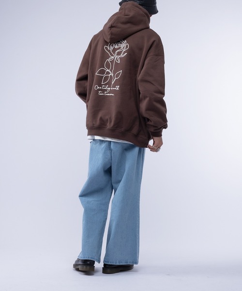 Perushu(ペルーシュ)の「レトロバラ線画裏起毛パーカー(パーカー・メンズ・ブラック/ダークブラウン/アイボリー/ダークブルー・MEDIUM/LARGE)」の14枚目の写真