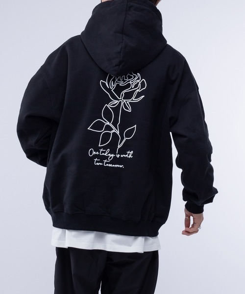 Perushu(ペルーシュ)の「レトロバラ線画裏起毛パーカー(パーカー・メンズ・ブラック/ダークブラウン/アイボリー/ダークブルー・MEDIUM/LARGE)」の13枚目の写真