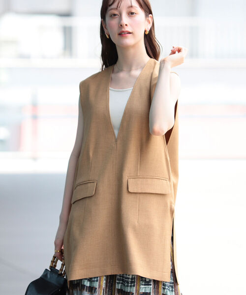 Ray BEAMS（レイビームス）の「Ray BEAMS / Vネック ロング ベスト（ベスト・レディース・オフホワイト/カーキ・ONE SIZE）」の20枚目の写真