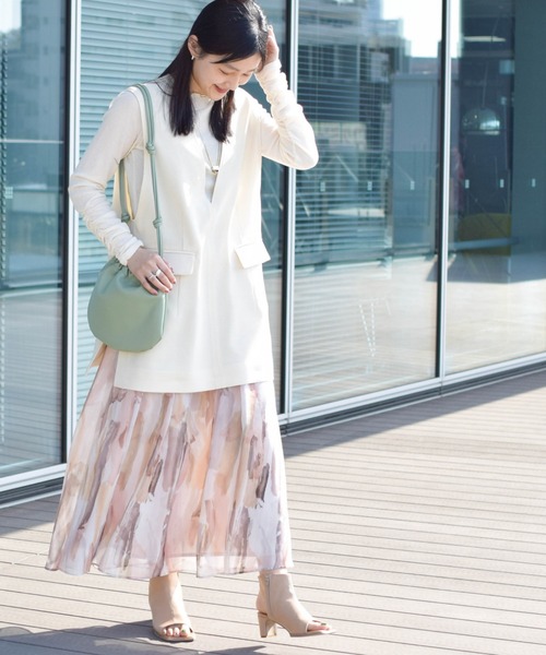 Ray BEAMS（レイビームス）の「Ray BEAMS / Vネック ロング ベスト（ベスト・レディース・オフホワイト/カーキ・ONE SIZE）」の12枚目の写真