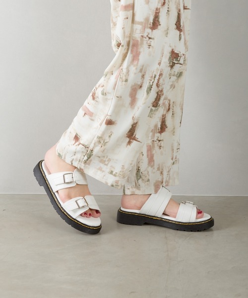 SpRay(スプレイ)の「バックルベルトサンダル(サンダル・レディース・ホワイト/ブラック/ブラック系その他・SMALL/MEDIUM/LARGE)」の21枚目の写真