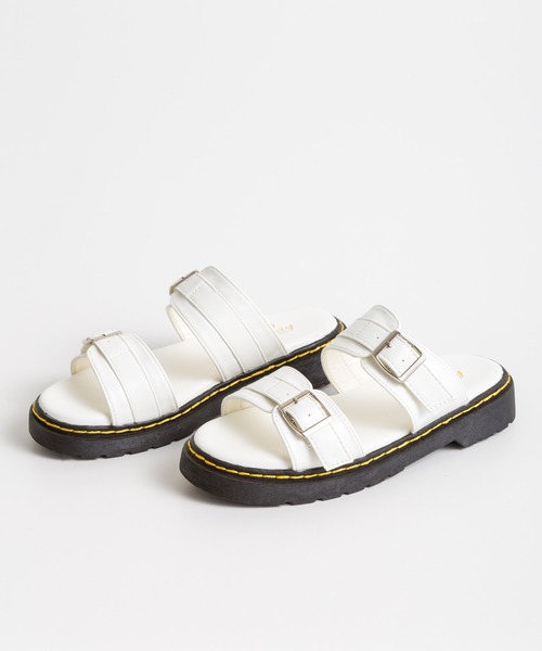 SpRay(スプレイ)の「バックルベルトサンダル(サンダル・レディース・ホワイト/ブラック/ブラック系その他・SMALL/MEDIUM/LARGE)」の19枚目の写真