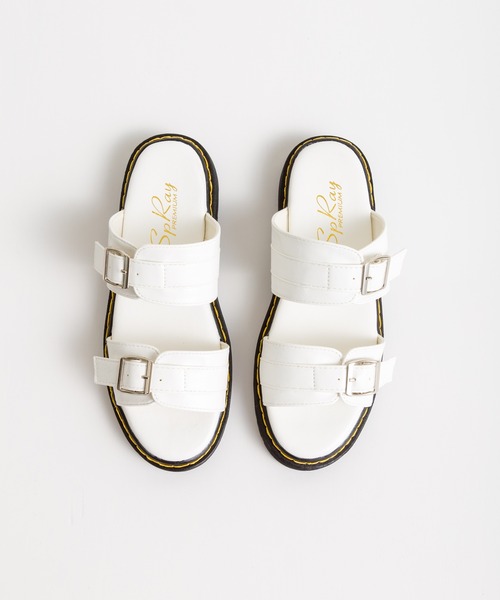 SpRay(スプレイ)の「バックルベルトサンダル(サンダル・レディース・ホワイト/ブラック/ブラック系その他・SMALL/MEDIUM/LARGE)」の5枚目の写真