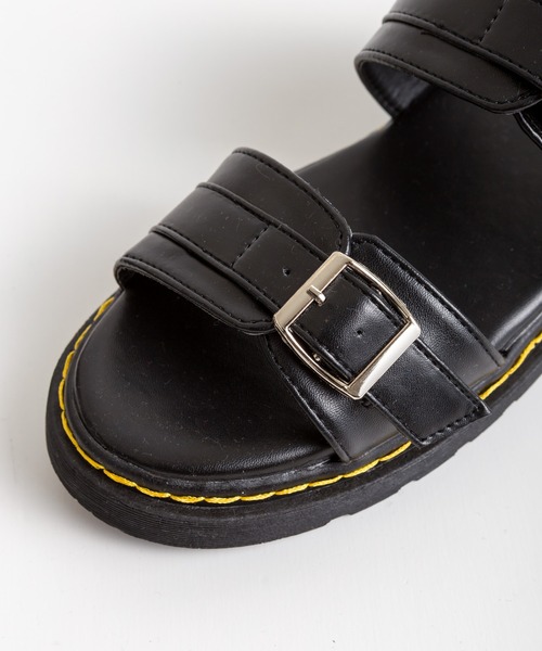 SpRay(スプレイ)の「バックルベルトサンダル(サンダル・レディース・ホワイト/ブラック/ブラック系その他・SMALL/MEDIUM/LARGE)」の18枚目の写真