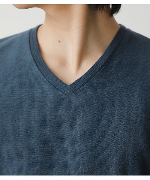 AZUL by moussy（アズールバイマウジー）の「MELANGE TACK BORDER V/N TOPS/メランジタックボーダーVネックトップス（Tシャツ/カットソー・メンズ・ネイビー系1/ブラック/ホワイト/杢グレー/ライトカーキ/ライトピンク・X-LARGE/LARGE/SMALL/MEDIUM）」の9枚目の写真