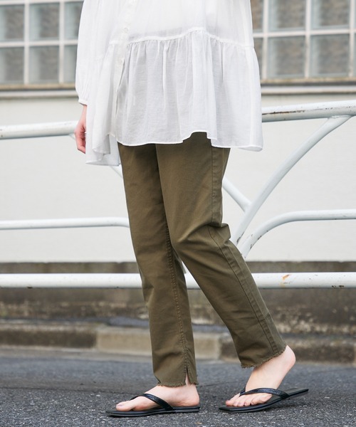 CIAOPANIC TYPY(チャオパニックティピー)の「SUMMERフェードカラー裾フリンジレギパン(その他パンツ・レディース・チャコールグレー/ベージュ/カーキ/アイボリー・SMALL/MEDIUM/LARGE/X-LARGE)」の4枚目の写真