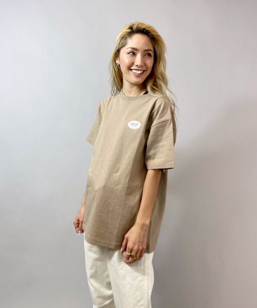 AKIII CLASSIC(アキクラシック)の「【ムラサキスポーツ別注】AKIIICLASSIC/アキクラシック バックプリントロゴTシャツ SAK-2141(Tシャツ/カットソー・レディース・グリーン/ベージュ/ホワイト・L/M)」の19枚目の写真