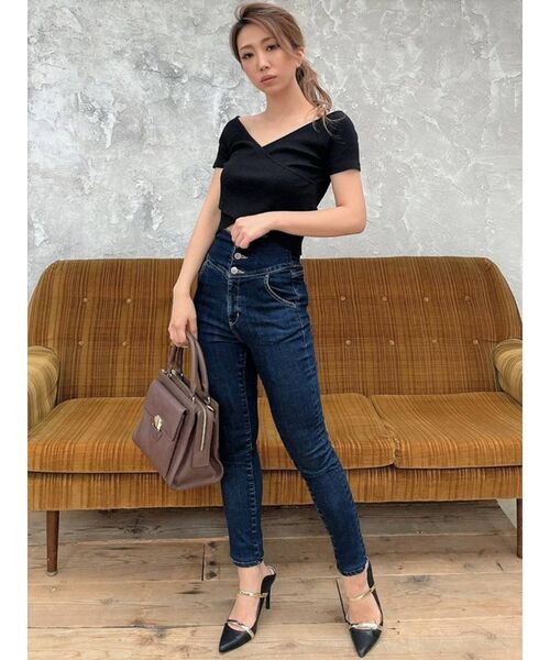 RESEXXY(リゼクシー)の「2WAYリブTシャツ(Tシャツ/カットソー・レディース・ホワイト/ブラック/モカ・FREE)」の6枚目の写真