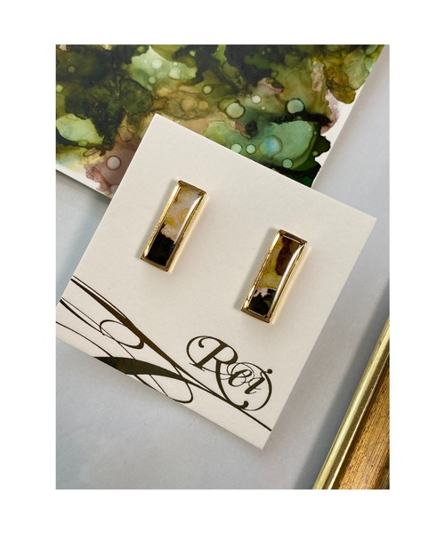 tone(トーン)の「【零-Rei-】瞬きシリーズ レクタングルピアス(MA)(ピアス(両耳用)・レディース・パープル/レッド/カーキ/グリーン/ピンク系その他/ピンク/ブルー/オレンジ/イエロー/ターコイズブルー/ブラウン/グリーン系その他/ピンク系/ブルー系その他・FREE)」の2枚目の写真