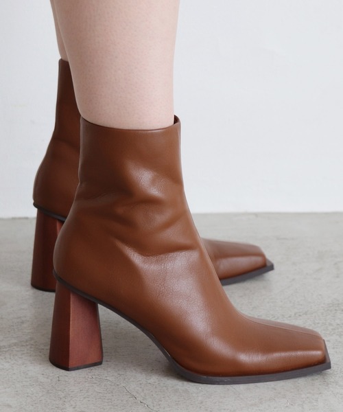 EVOL（イーボル）の「【EVOL】  スクエアショートブーツ IR9648（ブーツ・レディース・ブラック/ベージュ/ブラウン/アイボリー・22.5cm/23.5cm/24.5cm/23.0cm/24.0cm/25.0cm）」の18枚目の写真