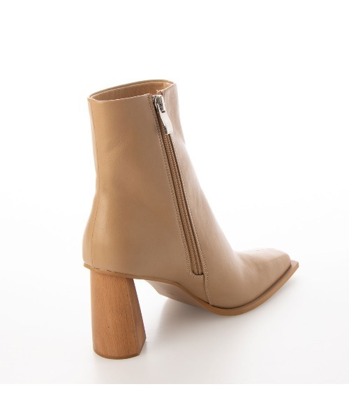 EVOL（イーボル）の「【EVOL】  スクエアショートブーツ IR9648（ブーツ・レディース・ブラック/ベージュ/ブラウン/アイボリー・22.5cm/23.5cm/24.5cm/23.0cm/24.0cm/25.0cm）」の6枚目の写真