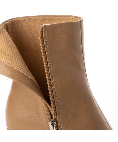 EVOL（イーボル）の「【EVOL】  スクエアショートブーツ IR9648（ブーツ・レディース・ブラック/ベージュ/ブラウン/アイボリー・22.5cm/23.5cm/24.5cm/23.0cm/24.0cm/25.0cm）」の20枚目の写真