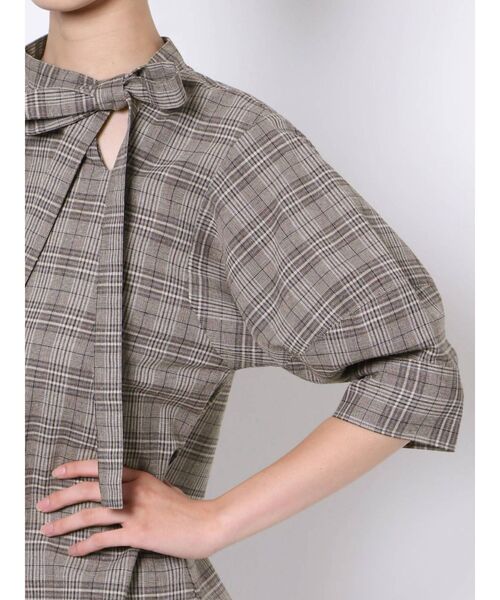 MERCURYDUO（マーキュリーデュオ）の「アシメボウタイハーフスリーブブラウス（シャツ/ブラウス・レディース・アイボリー/ベージュ/その他1・FREE）」の17枚目の写真