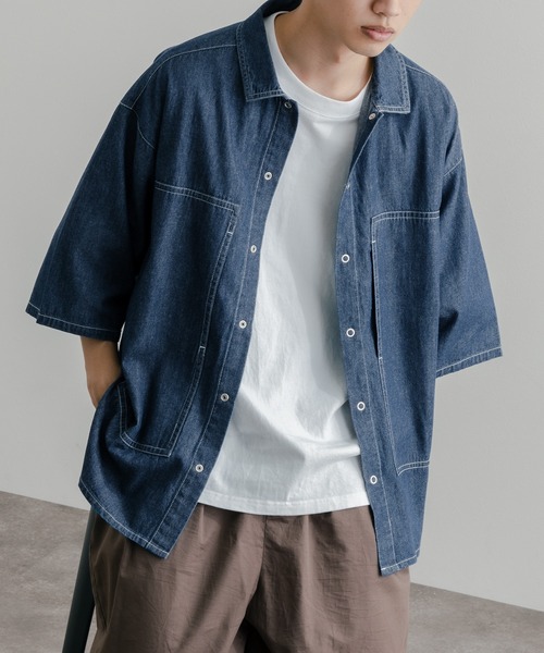 epnok(エプノック)の「サイドスリットデニムステッチシャツ(シャツ/ブラウス・メンズ・チャコールグレー/インディゴブルー・SMALL/MEDIUM/LARGE)」の4枚目の写真