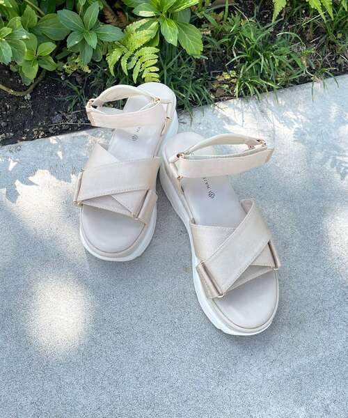 MAJESTIC LEGON（マジェスティックレゴン）の「クロスボリュームスポサン（サンダル・レディース・ブラック/ピンク/アイボリー・MEDIUM/LARGE）」の6枚目の写真