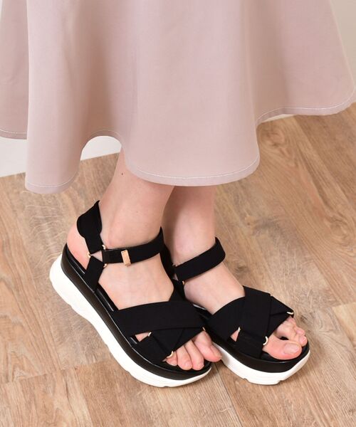 MAJESTIC LEGON（マジェスティックレゴン）の「クロスボリュームスポサン（サンダル・レディース・ブラック/ピンク/アイボリー・MEDIUM/LARGE）」の10枚目の写真